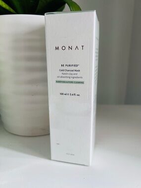 Monat BE PURIFIED Cold Charcoal Mask